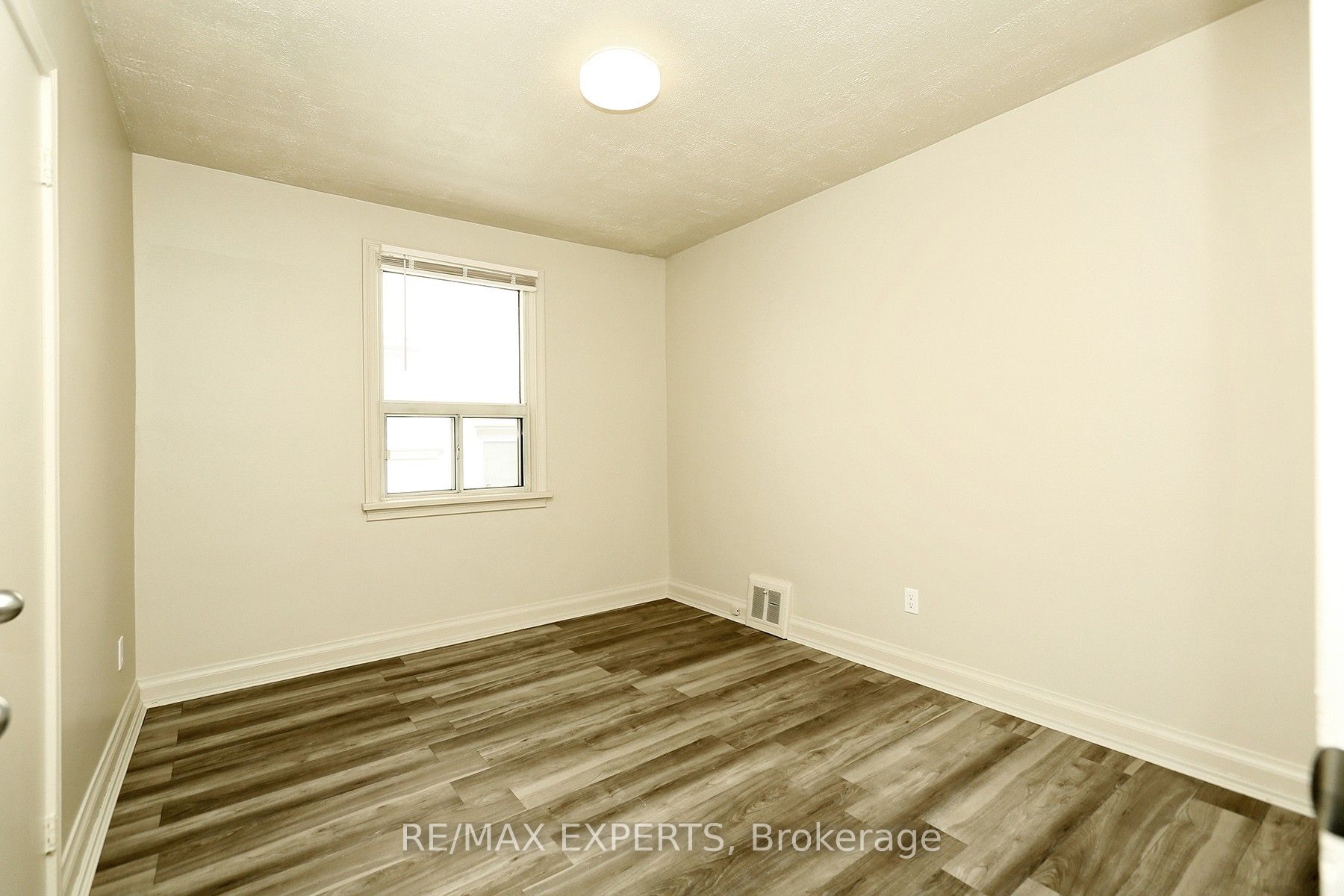 100 North Carson St UPPER