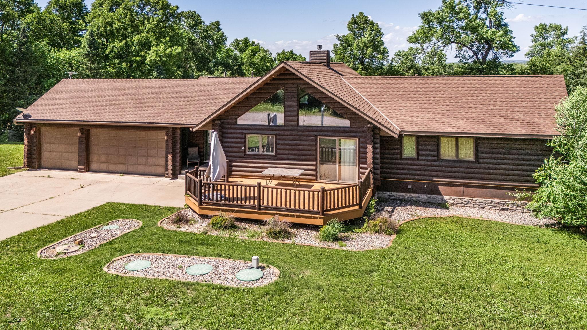 20368 Edgehill Circle