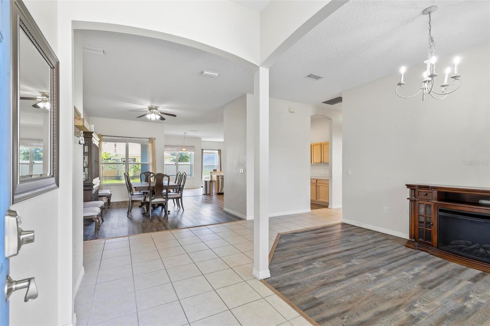 18 Buttonwood Lane