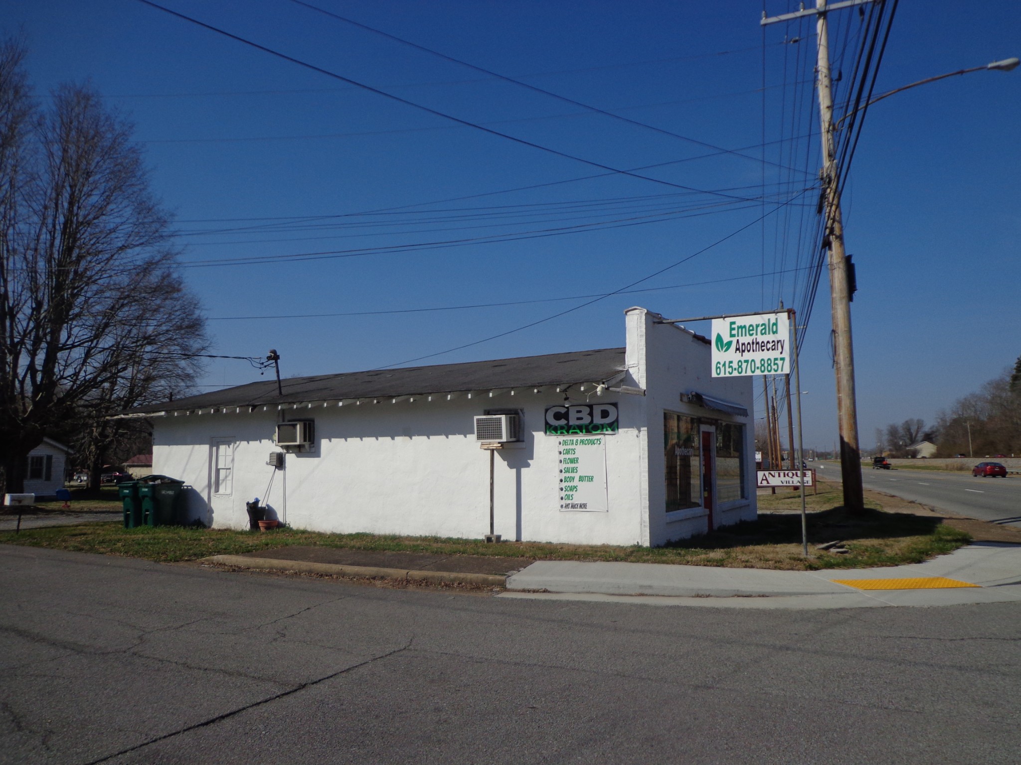 918 E Main St