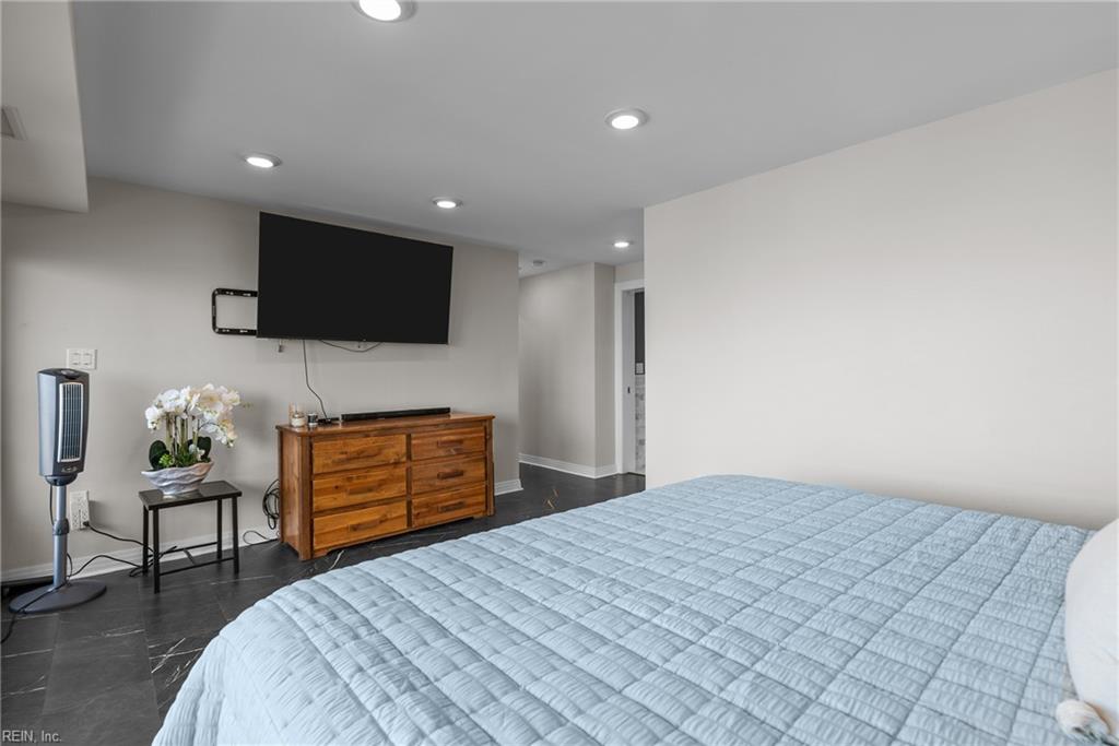 2830 Shore Drive 1103