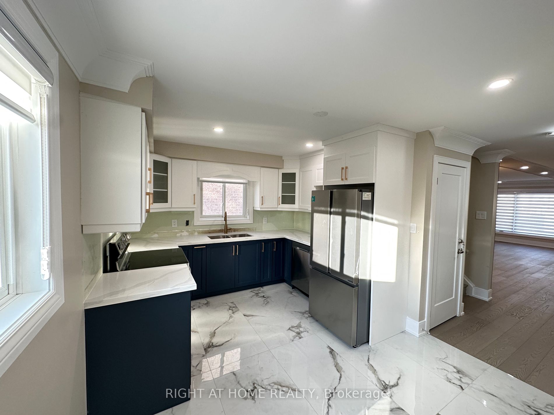 128 Twenty Second St (Main)