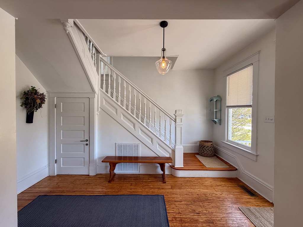 609 Monroe Ave 247