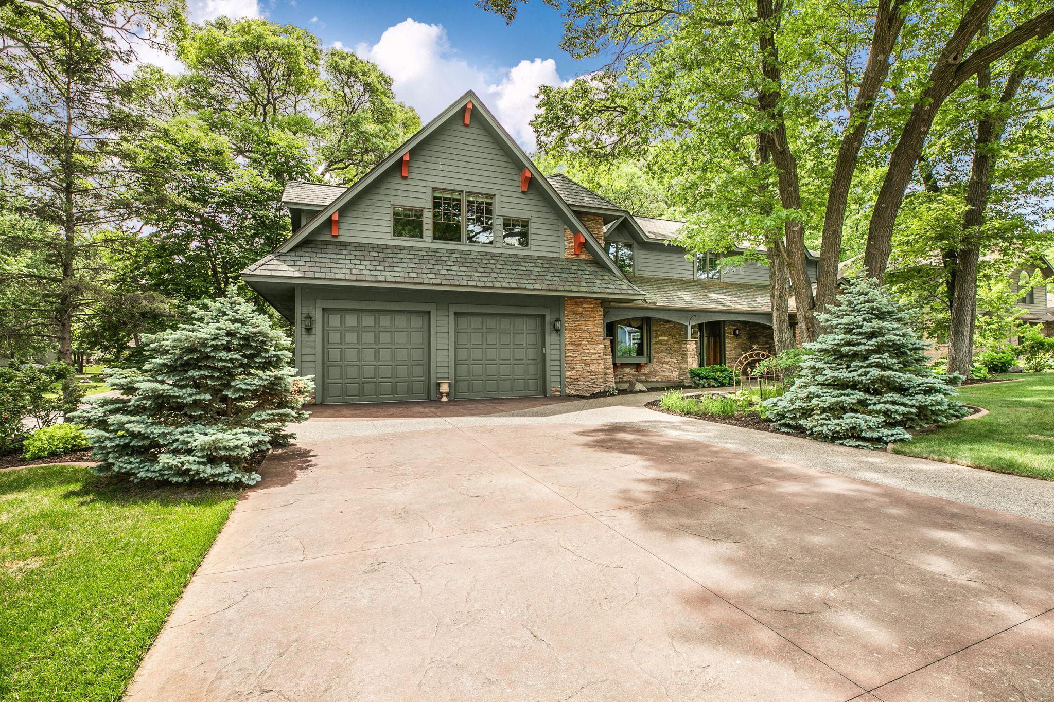 506 10th Street N