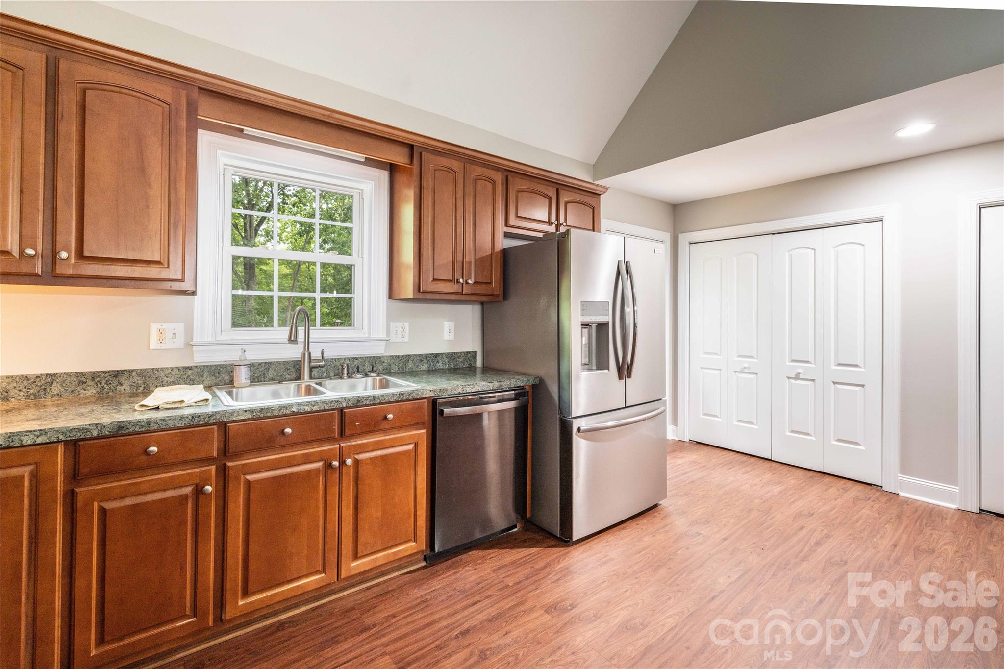 302 Skyland Court