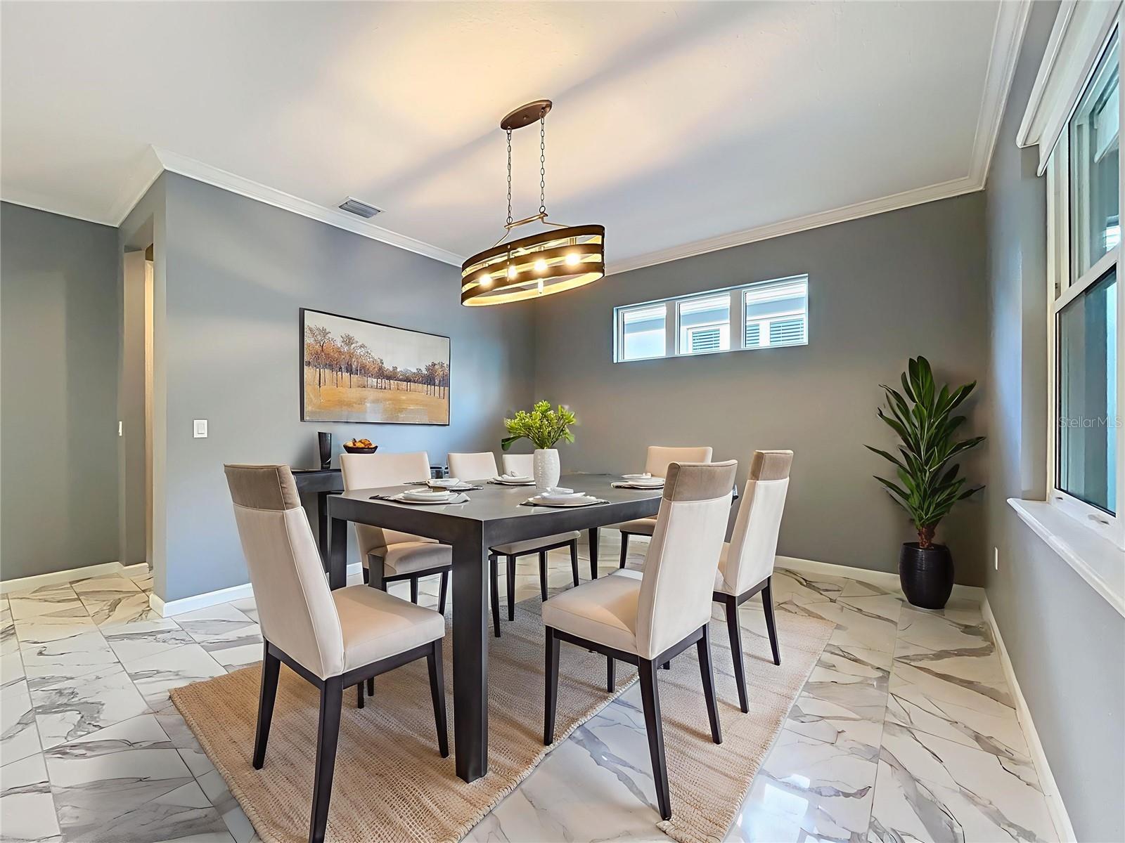 295 Northcote Court