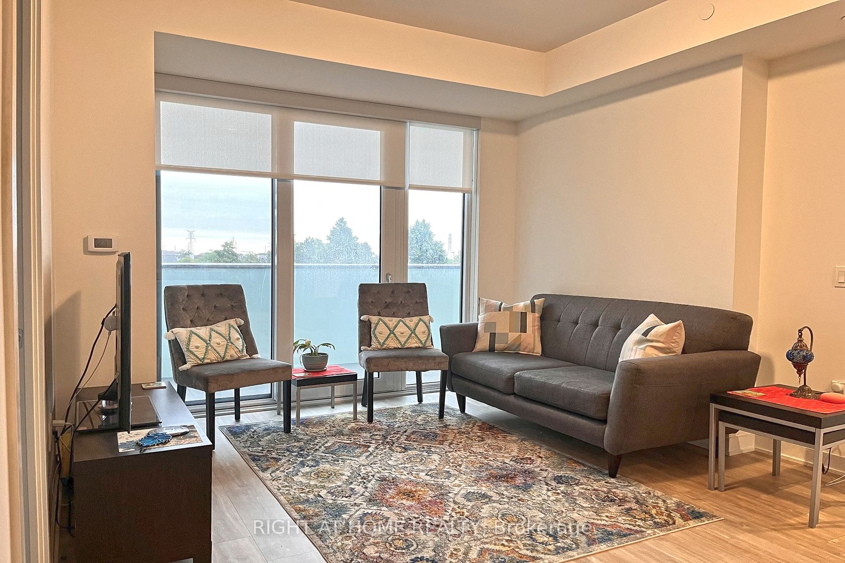 4655 Metcalfe Ave 306