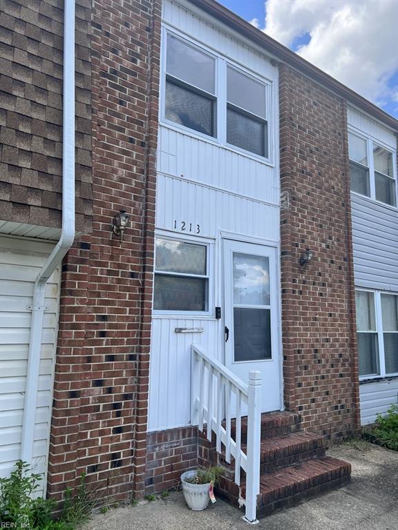1213 Clydesdale Lane