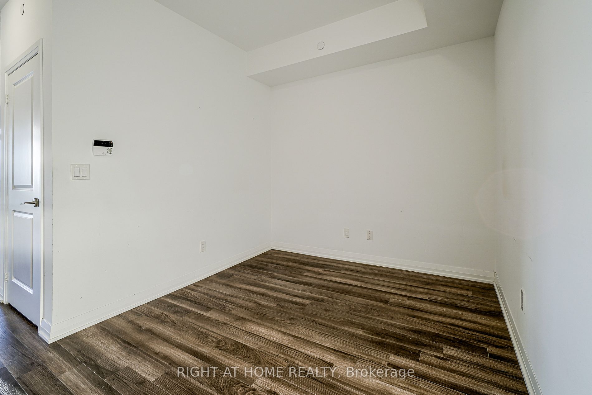 65 Oneida Cres Lph06