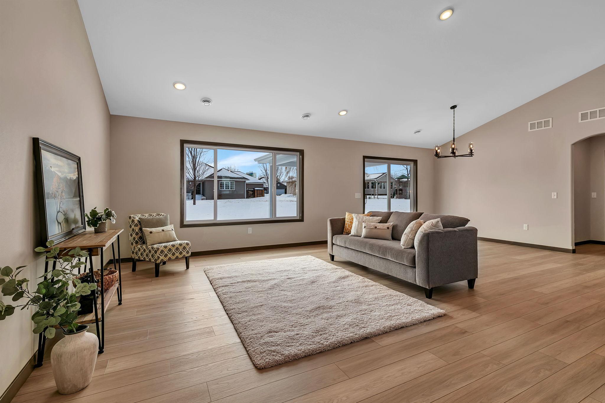 129 Highlands Boulevard