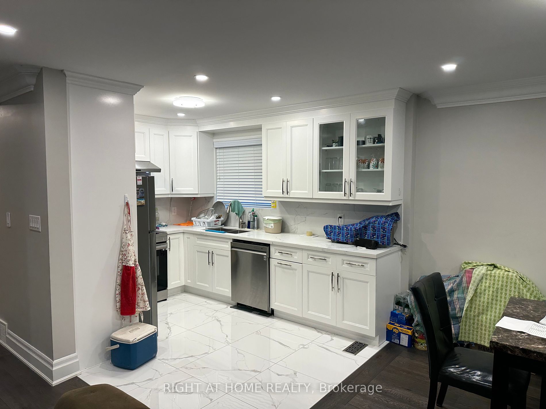 7 Dalecliff Cres Main
