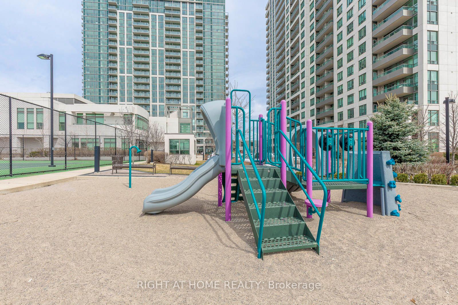 339 W Rathburn Rd 601