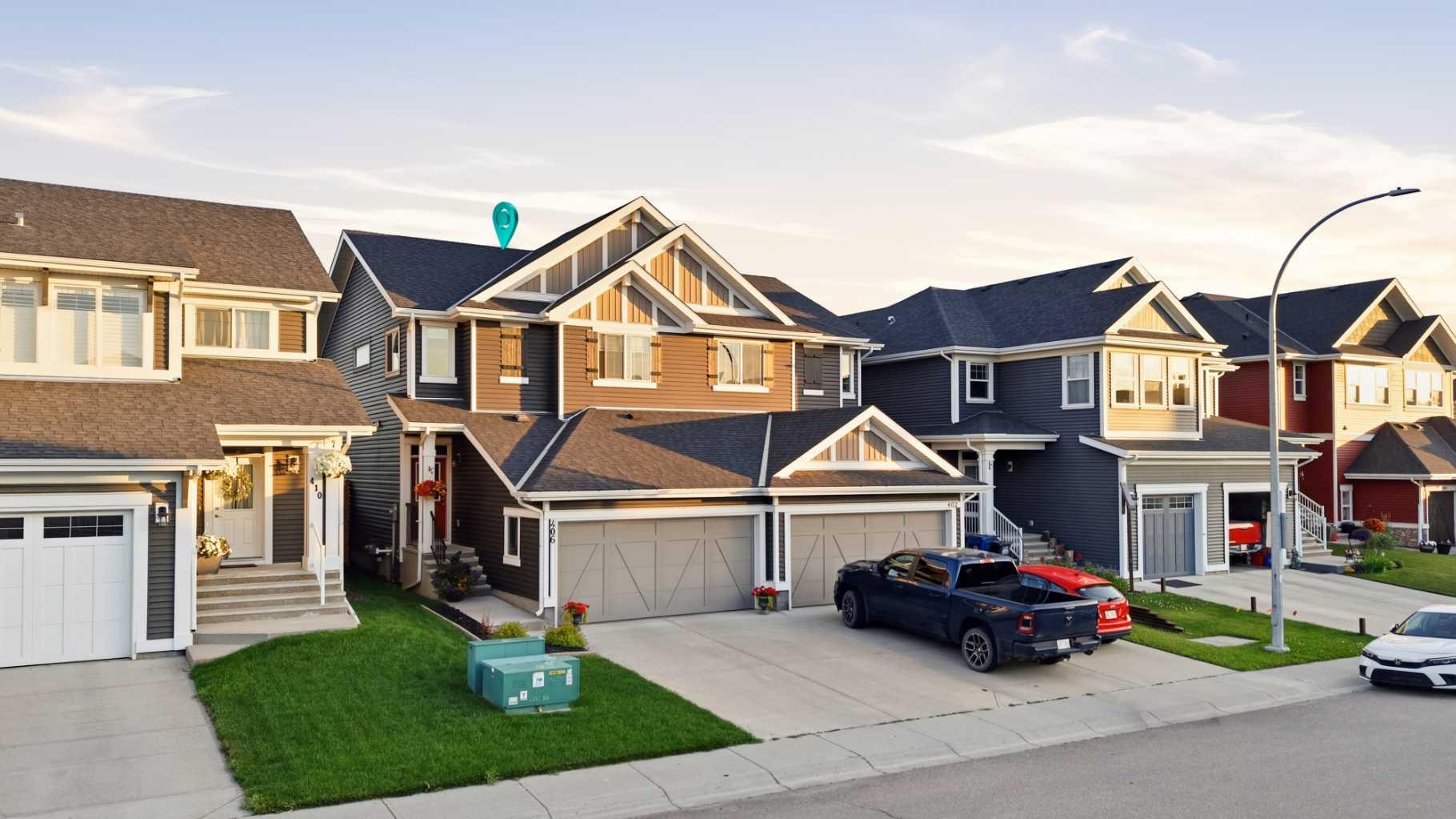 406 River Heights Crescent