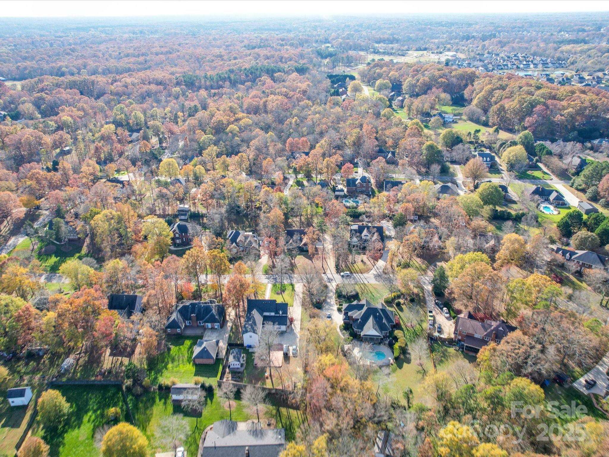 909 Woodhurst Drive