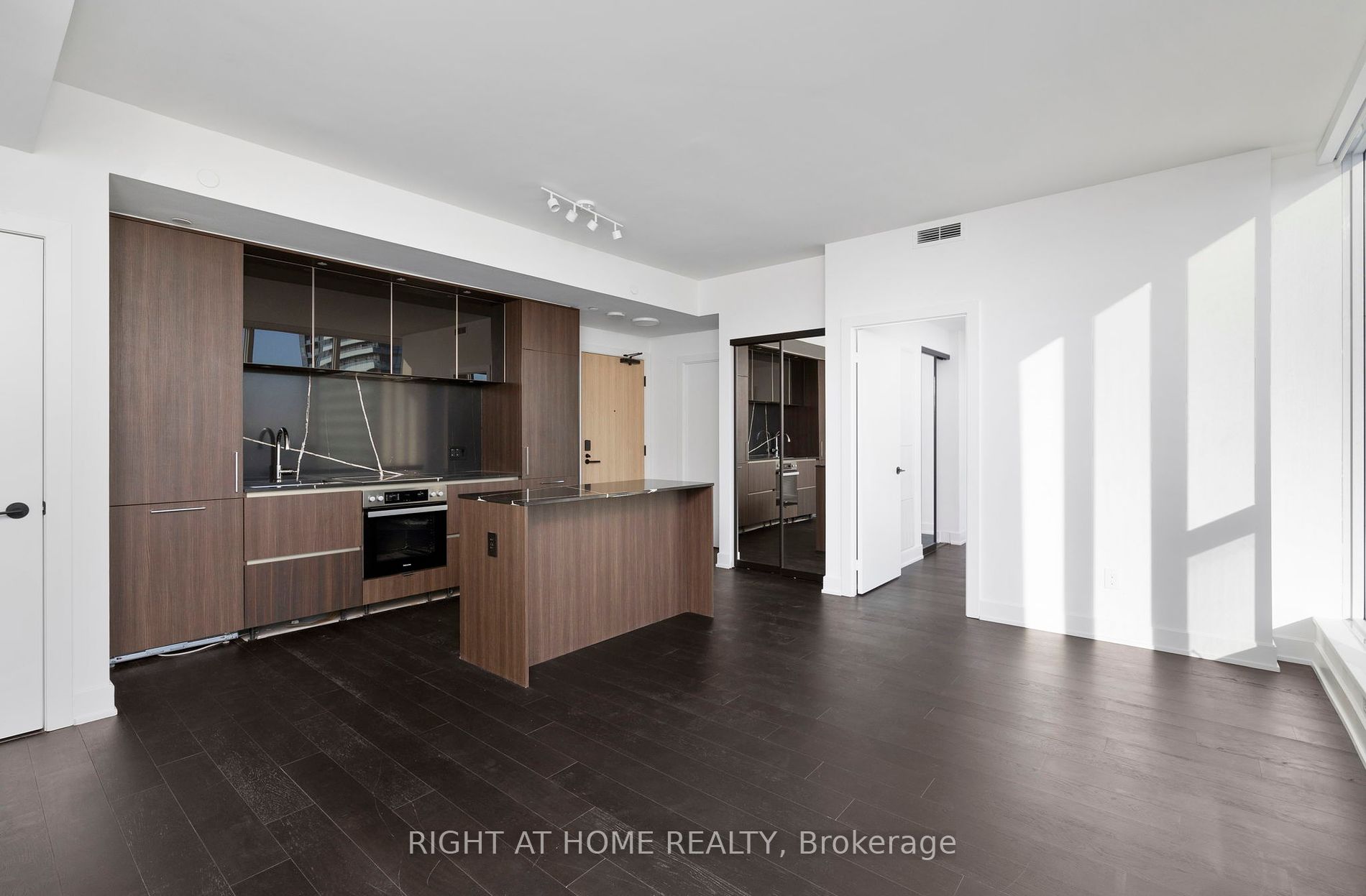 35 S Mercer St 2309
