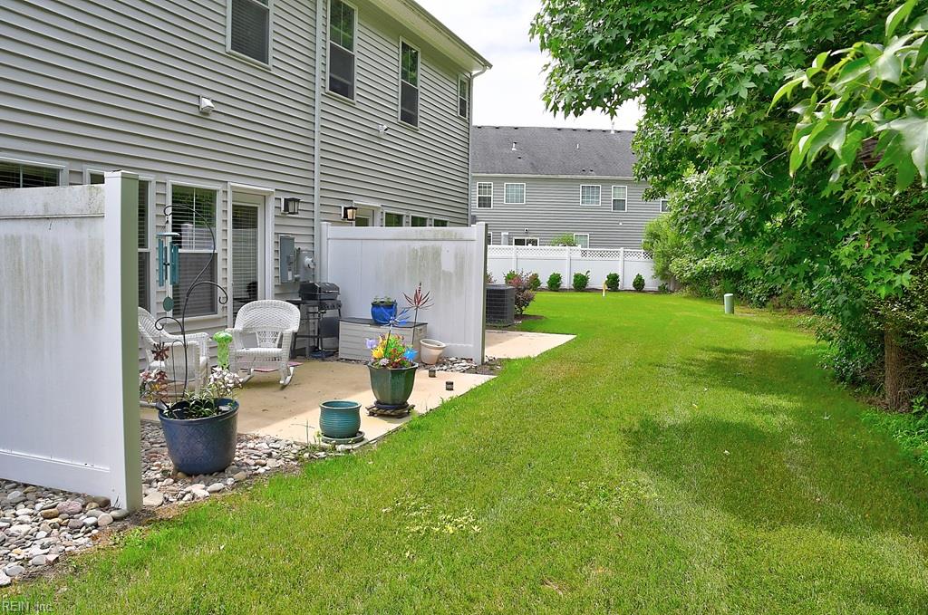 1002 Opal Street 103