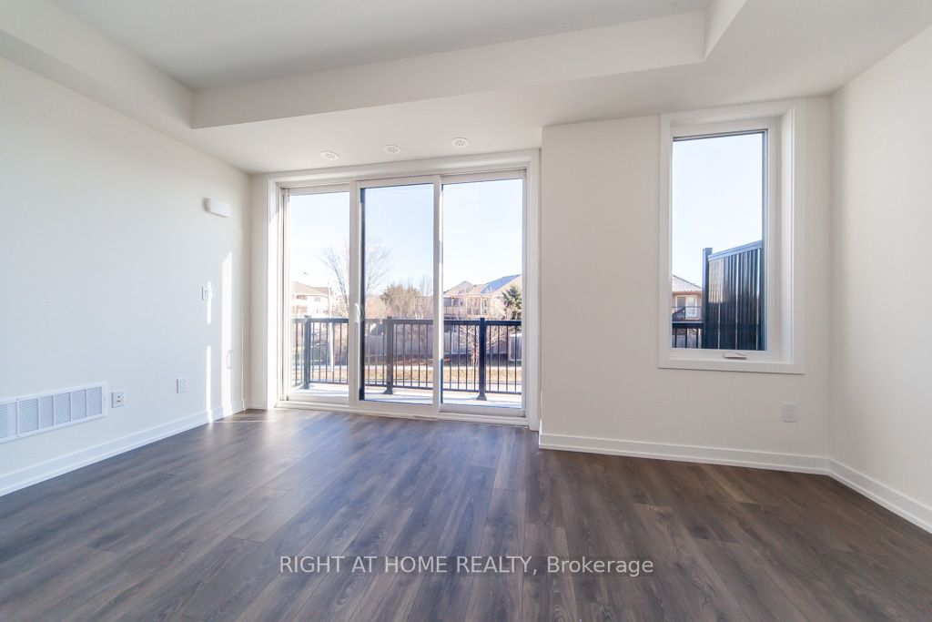 160 Densmore Rd 2104