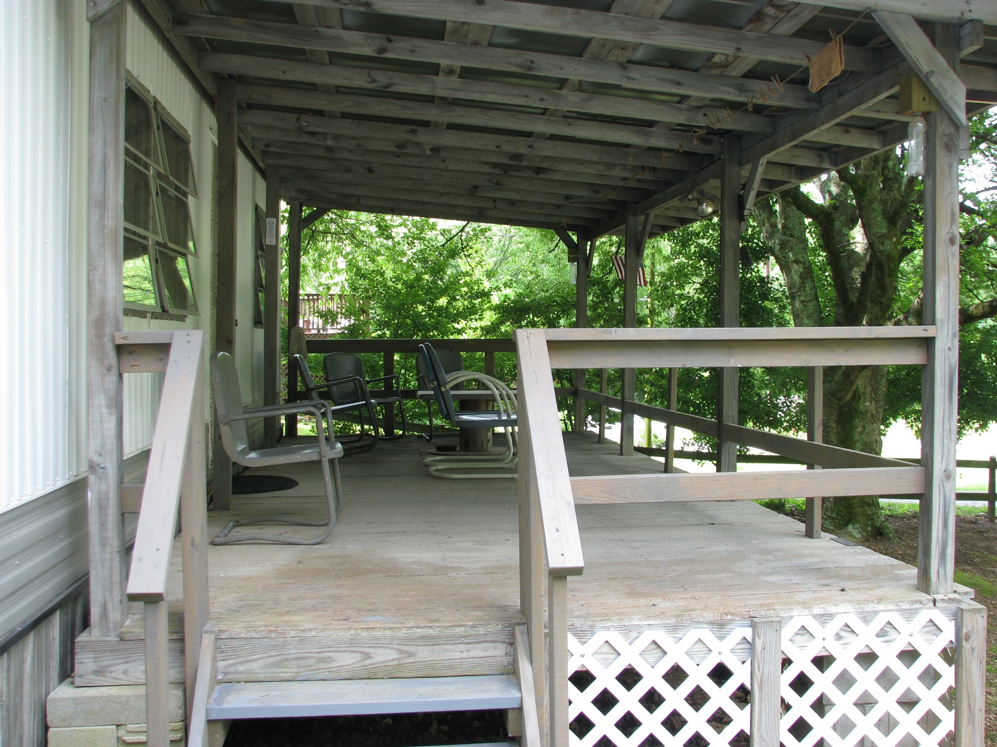 22 Whipperwill Ln