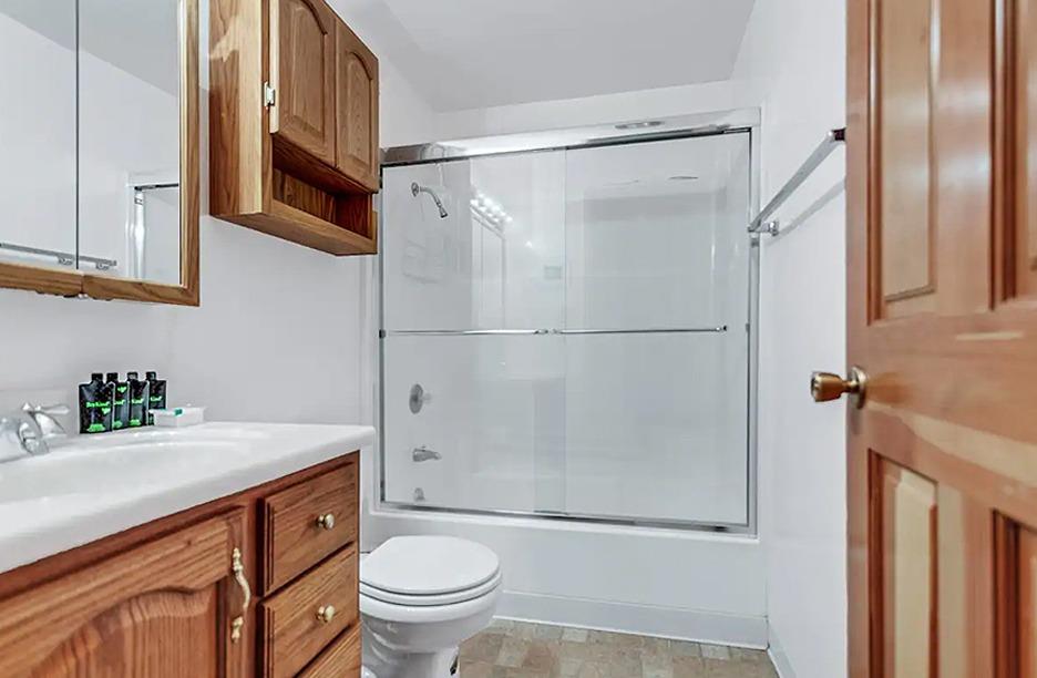 100 Creekside Drive, Condo 51