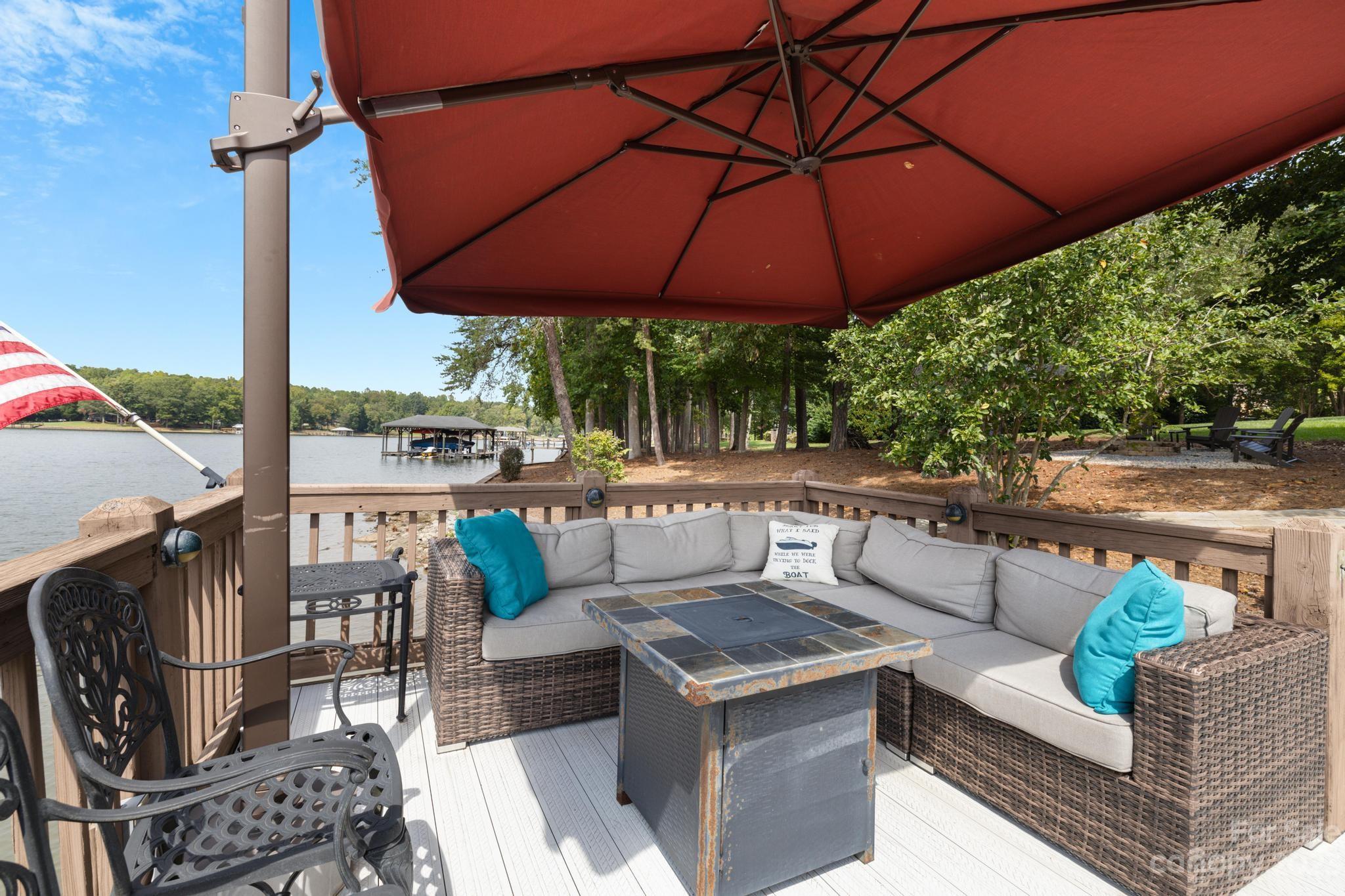 8884 Beach Bluff Court