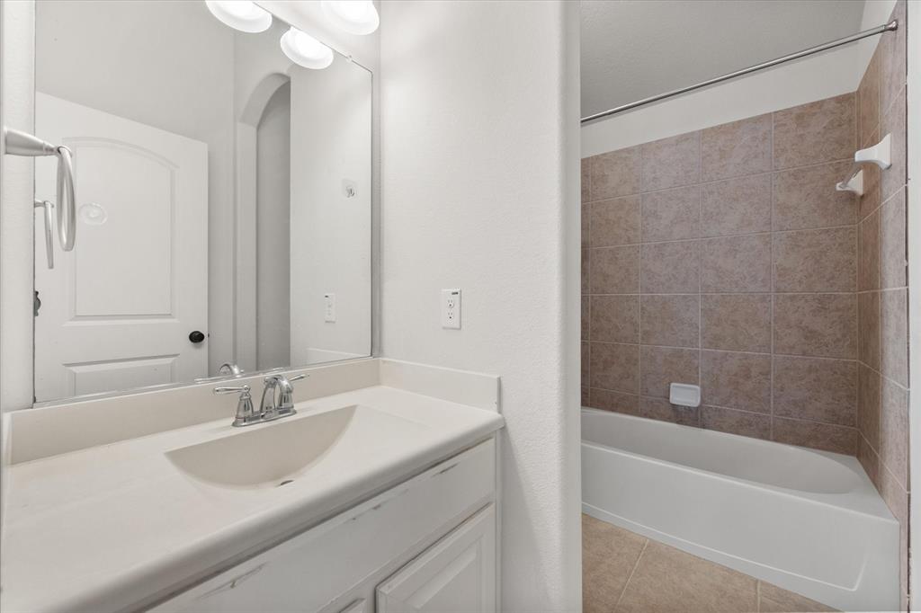 3926 Jasmine Fox Lane