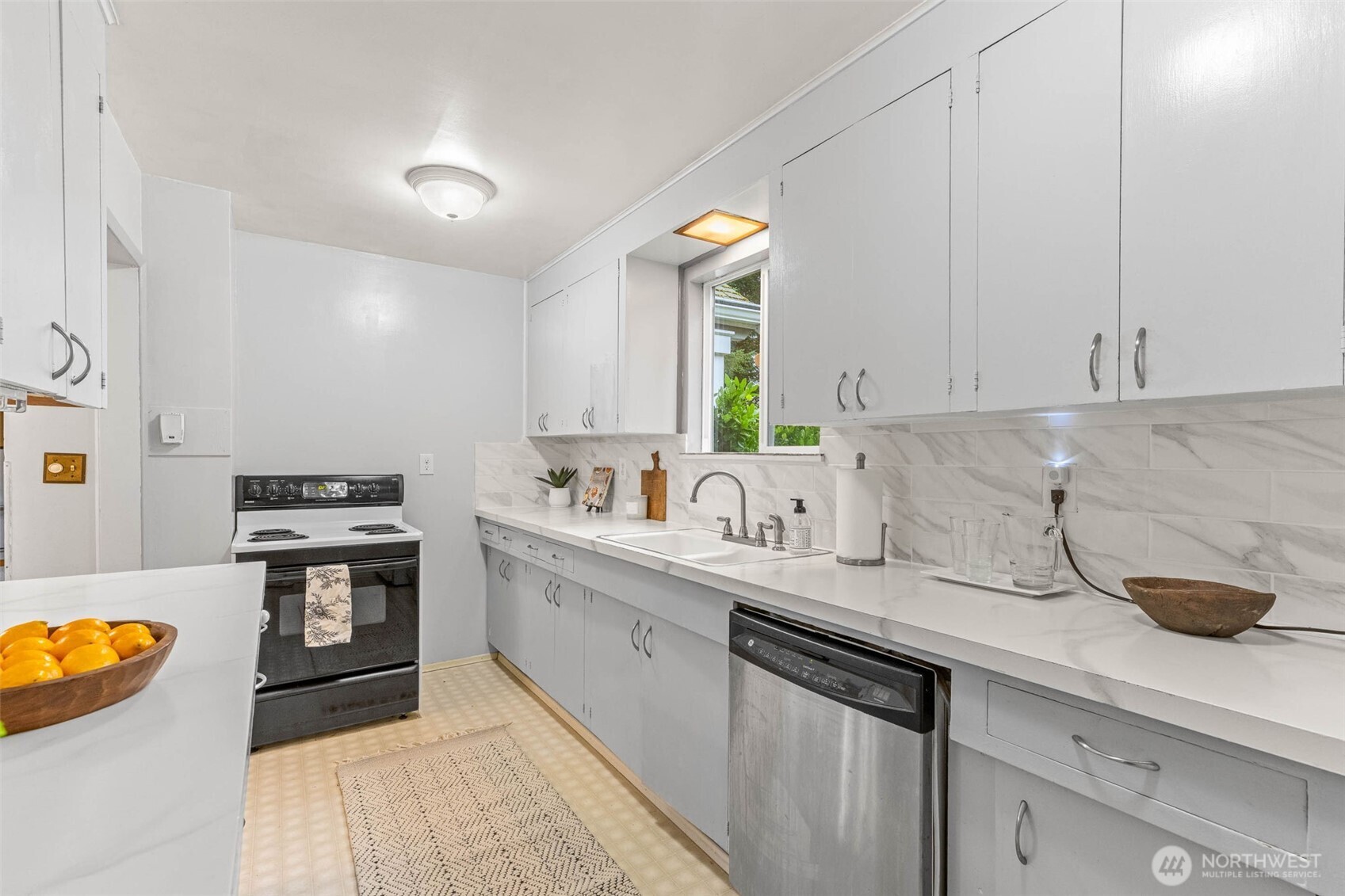 17025 32nd Avenue NE