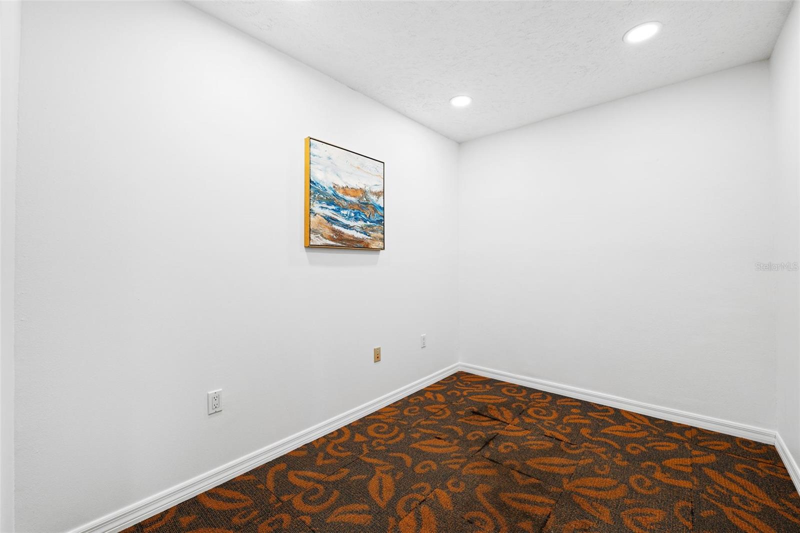 1304 W Fletcher Avenue