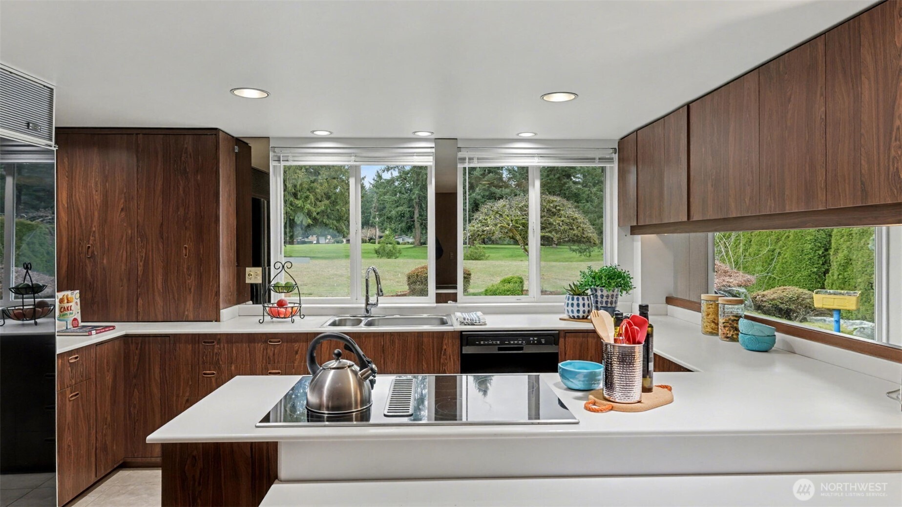 14121 SE Fairwood Boulevard