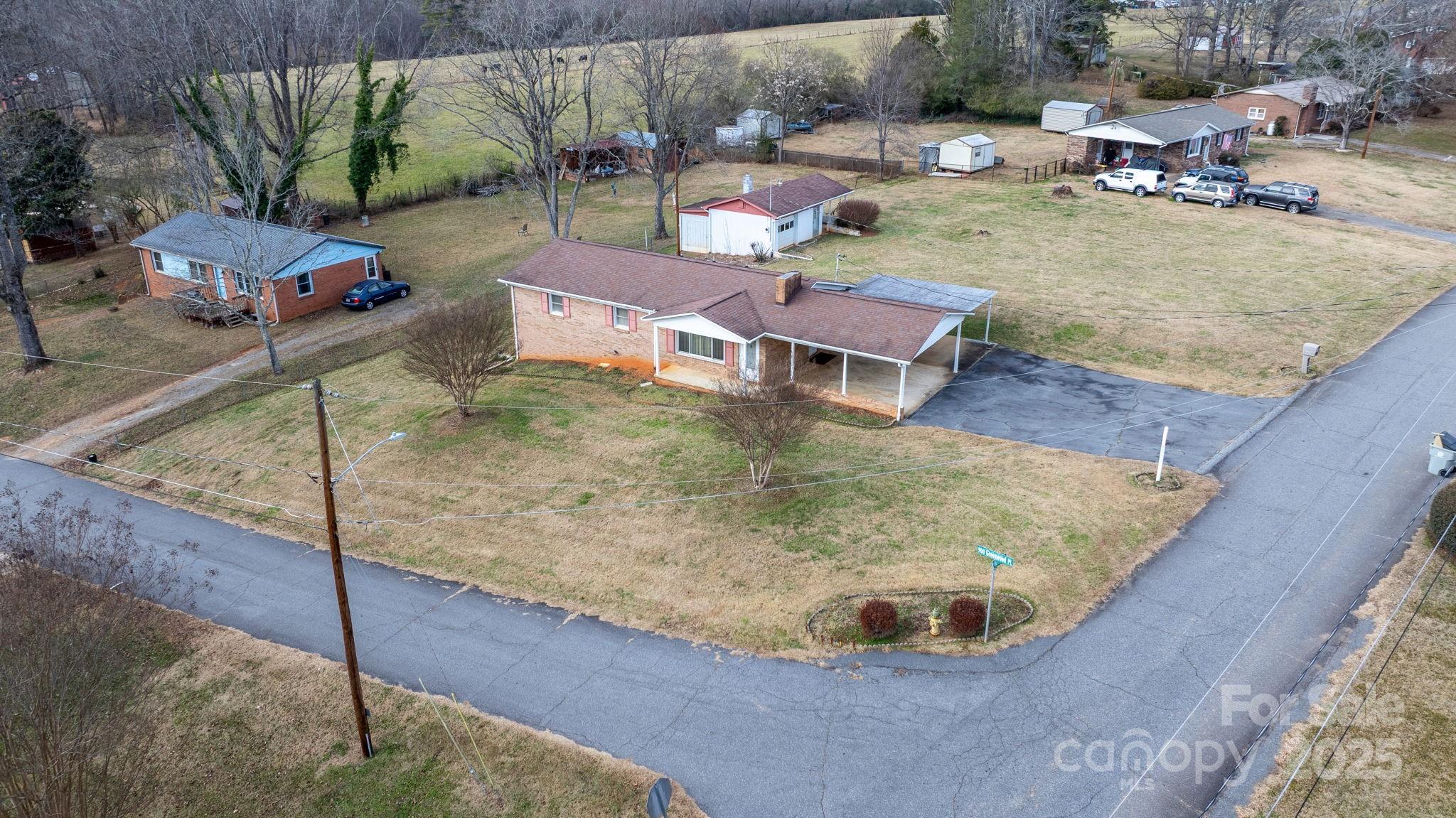 902 Greenwood Place
