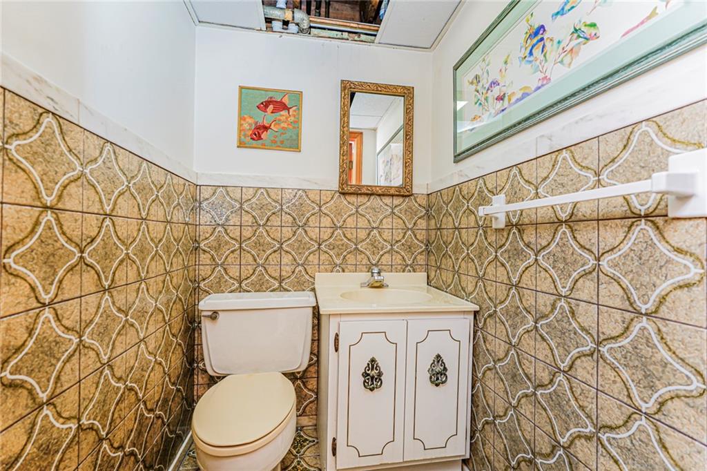 74 Longfellow Avenue