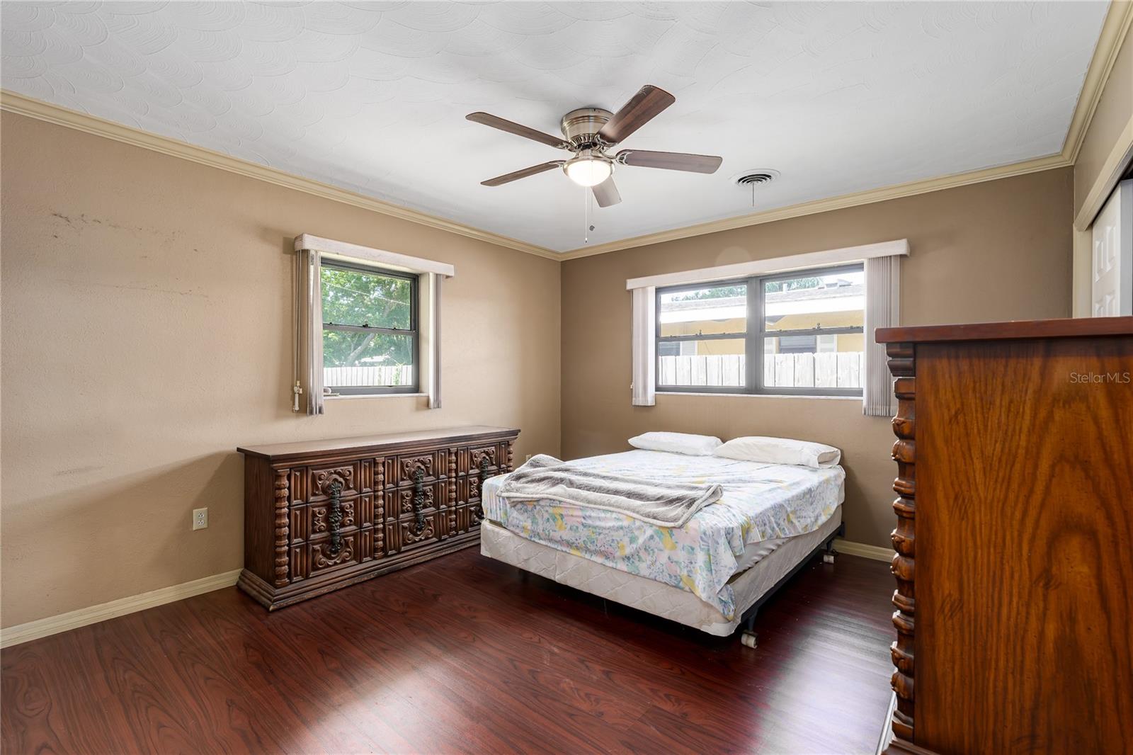 2605 27th Avenue Drive W