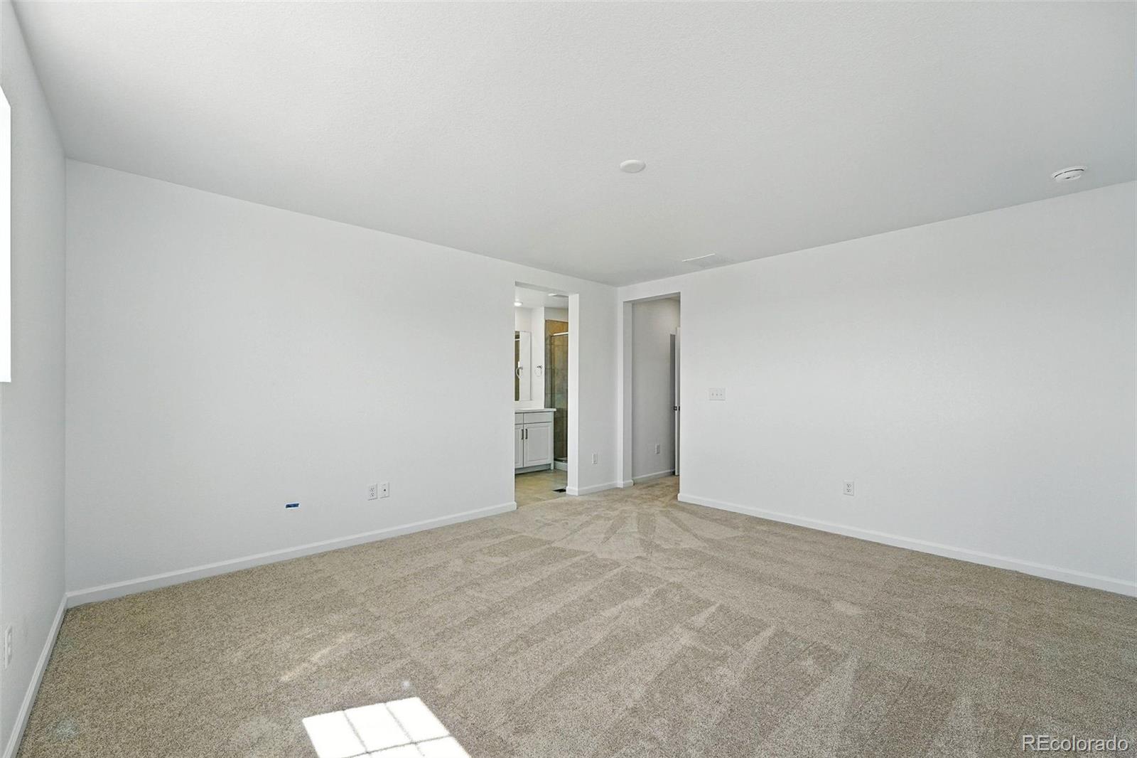 2102 Wagon Wheel Aly