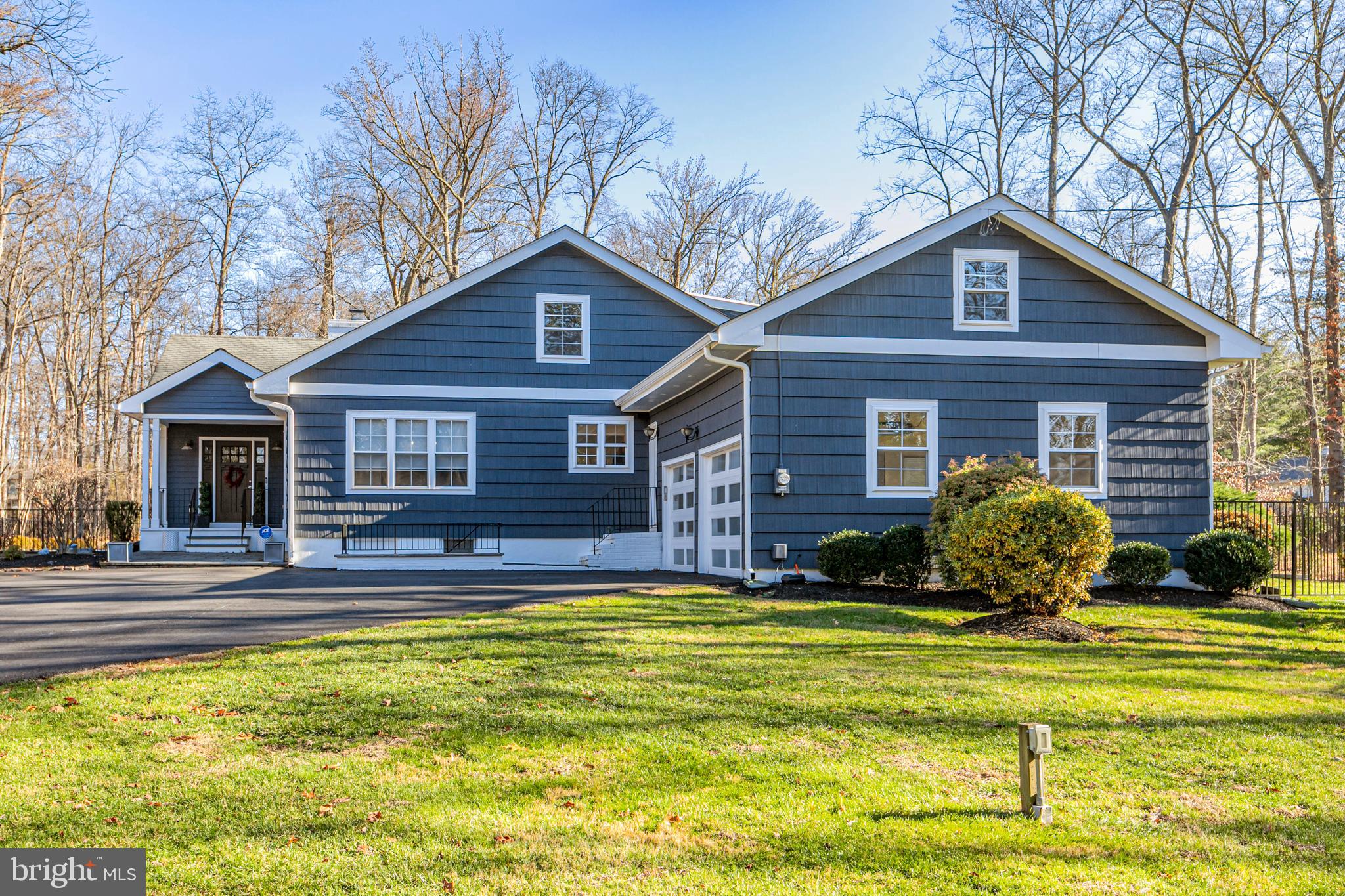 10 Tall Timbers Drive