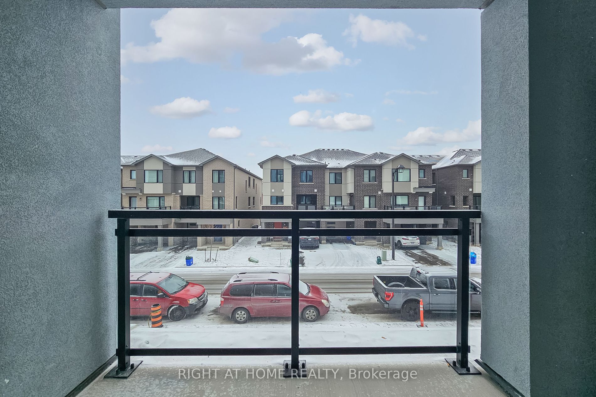 470 Gordon Krantz Ave 217