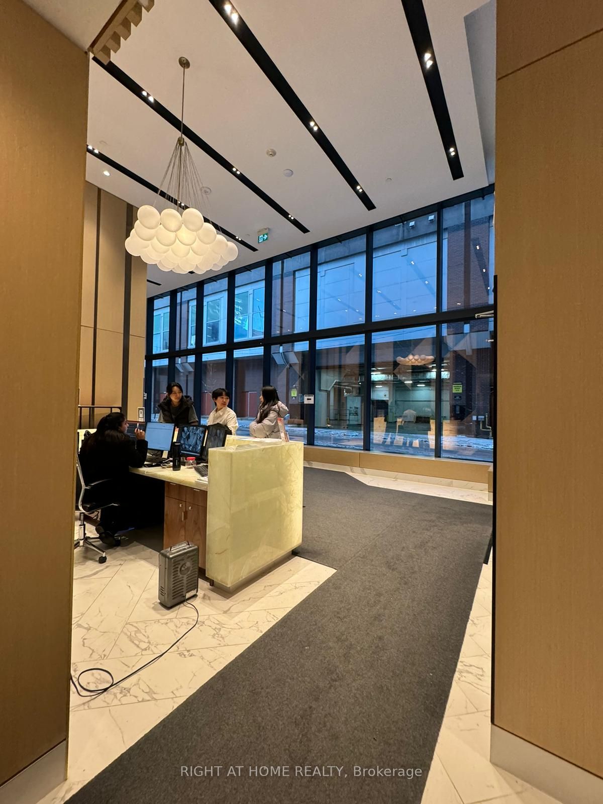 38 Widmer St 4009
