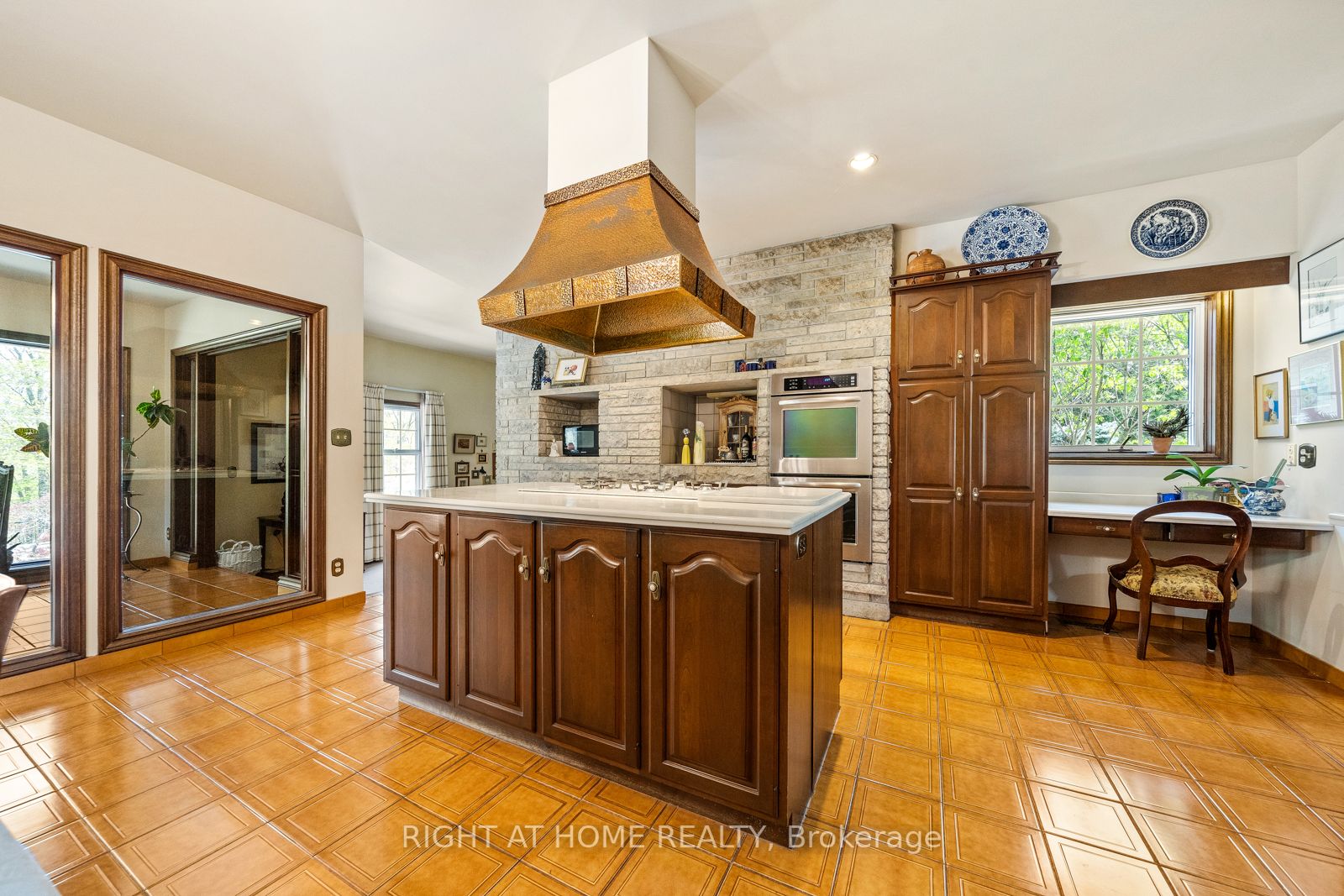 28 Mathers Dr