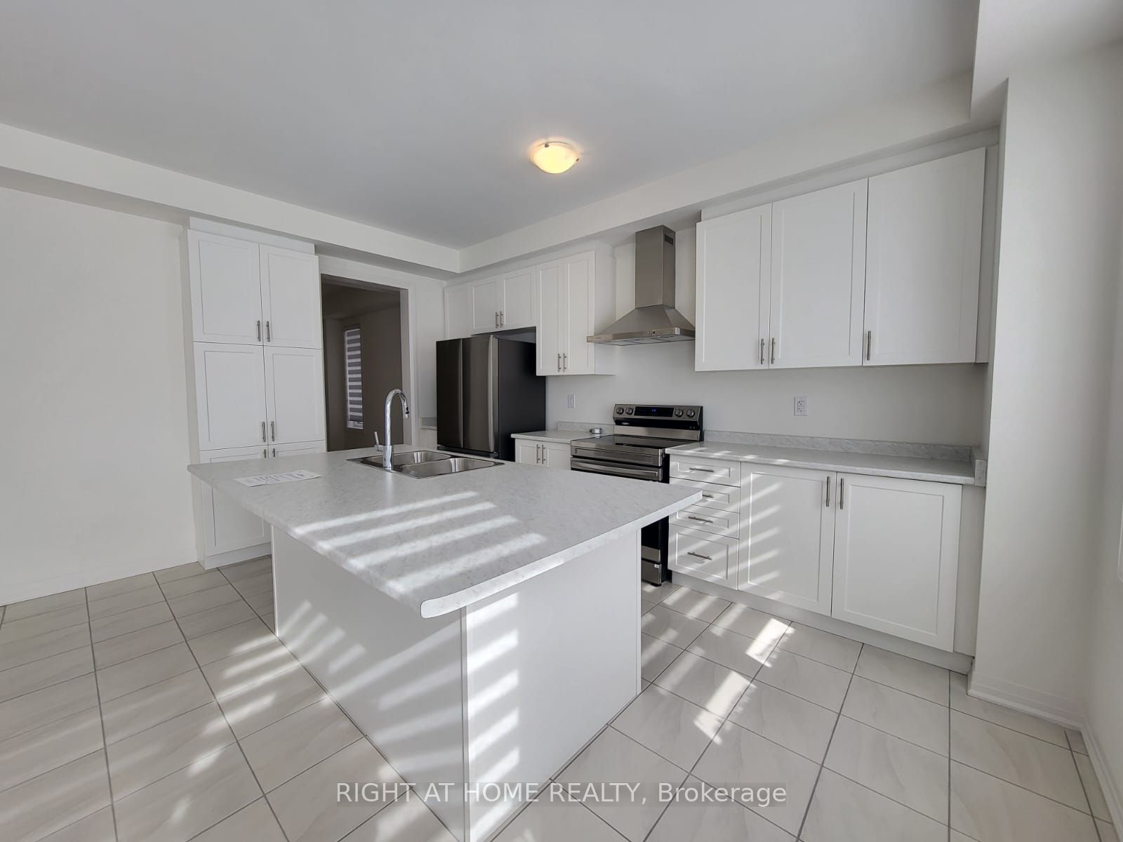 34 Copperhill Hts