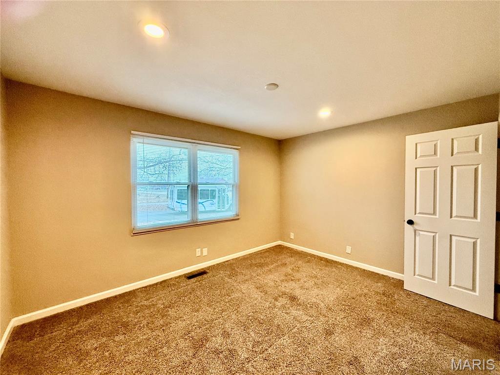101 Meadowbrook Drive