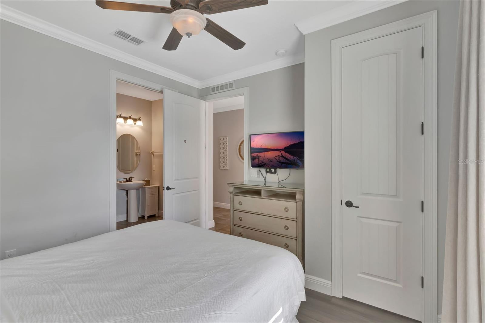 7643 Wilmington Loop