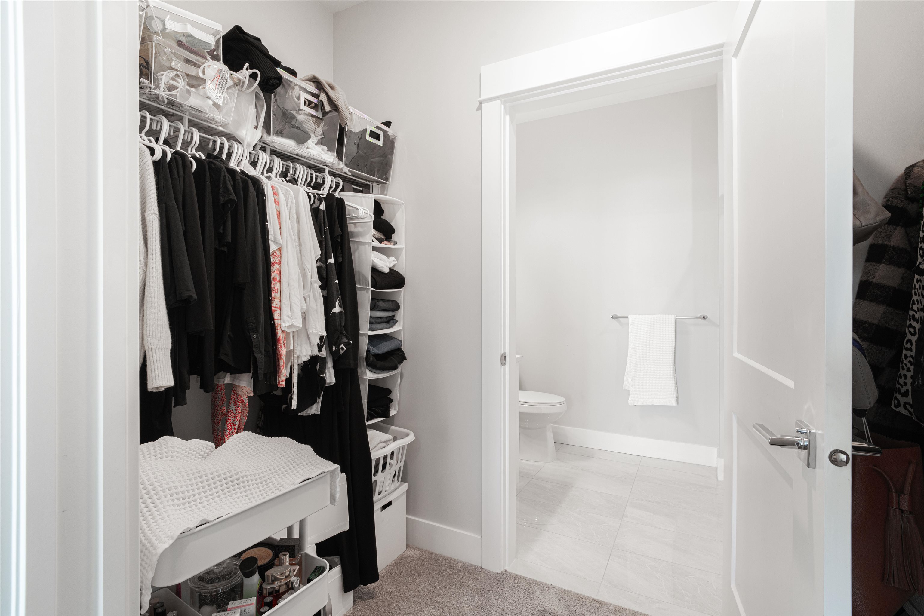 2180 Kelly Avenue 4615