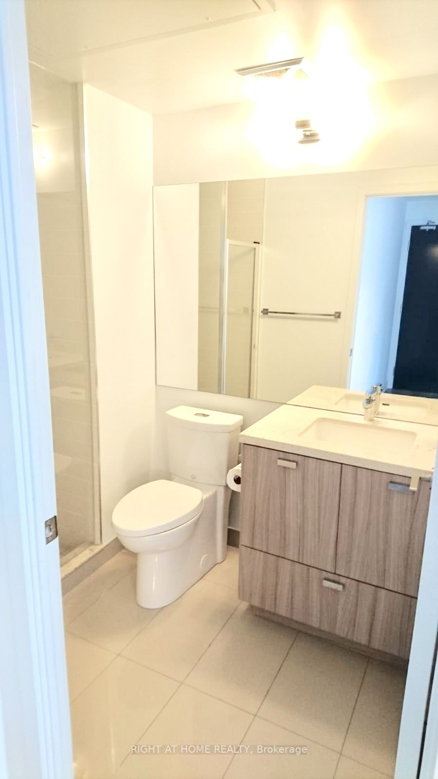 290 W Adelaide St 1310