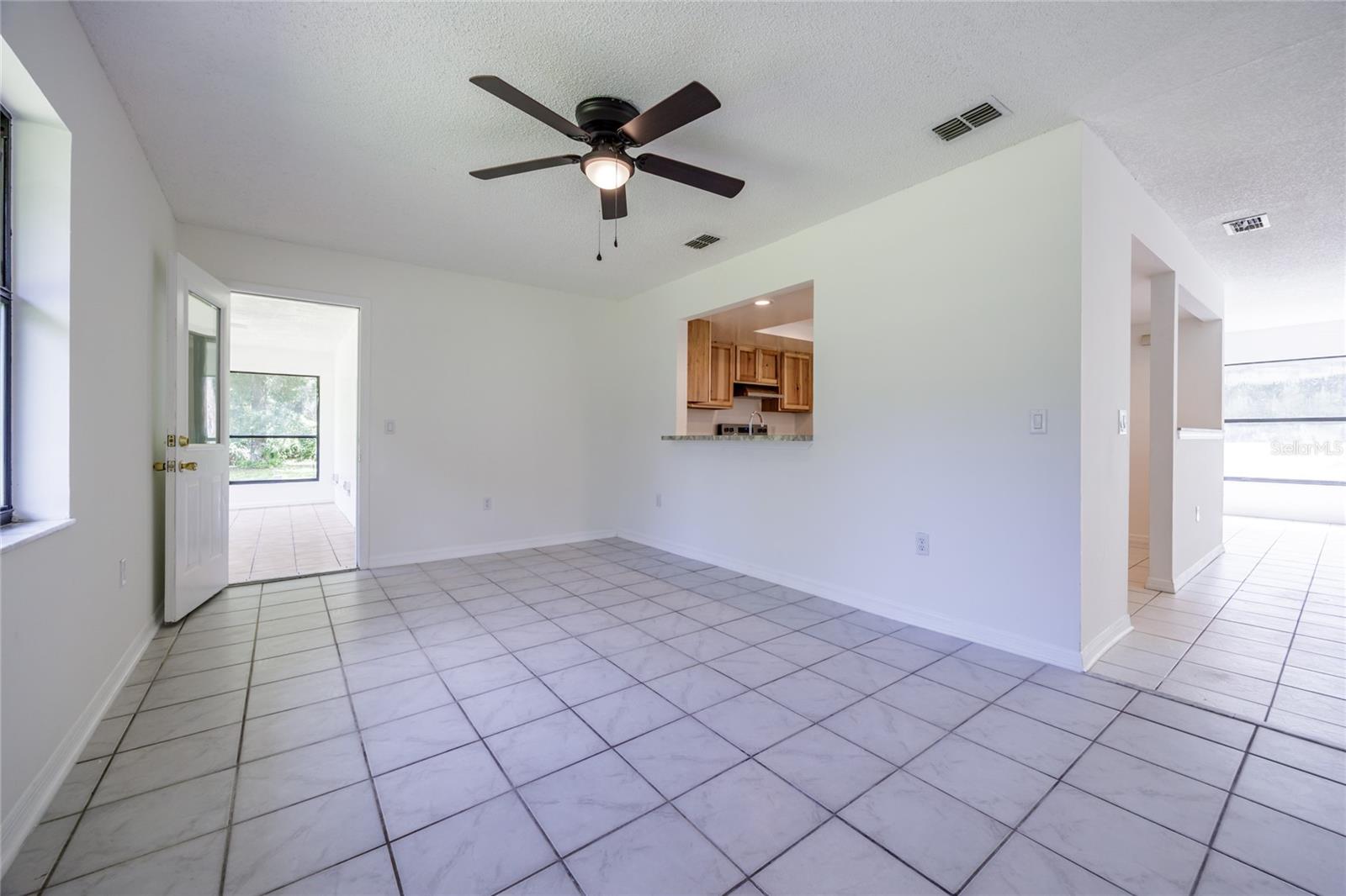 3207 E Withlacoochee Trail