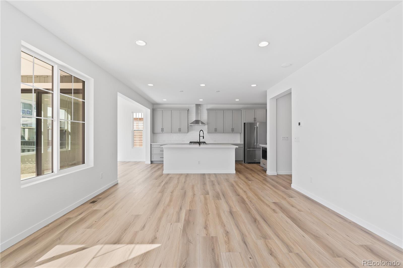 8892 Springsong Lane