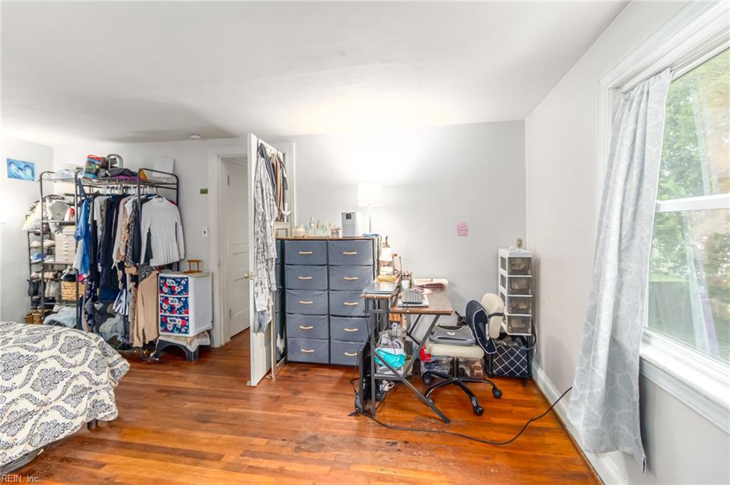 937 Dogwood Terrace