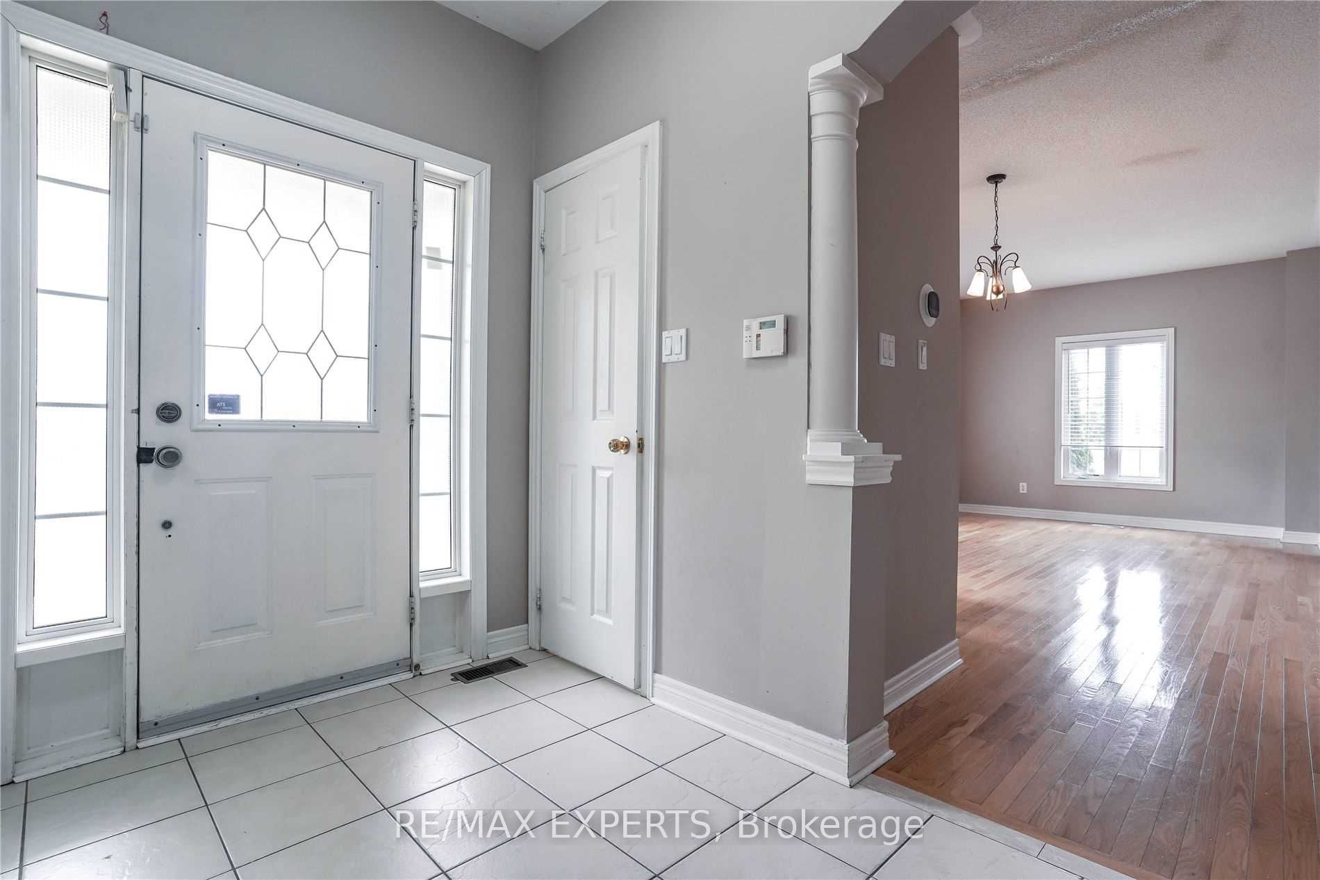 33 Saltspring Dr