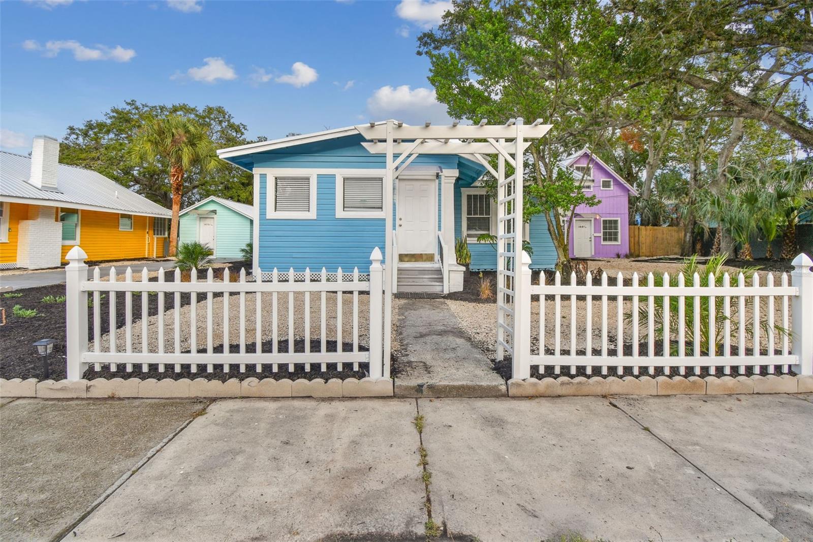 1419 10th Street W Bradenton FL 34205 by Hunt Brothers Realty, Inc