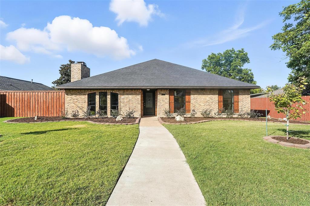 Beautifully Remodeled 4-Bed, 2-Bath Home located in the established Country Meadows neighborhood, this fully remodeled single-story home blends comfort, style, and functionality. Featuring 4 spacious bedrooms and 2 updated bathrooms, the home boasts new luxury vinyl plank flooring, carpet, windows, lighting, and fresh paint throughout. The open-concept kitchen, with modern finishes and updated appliances, overlooks large living spaces filled with natural light.
The primary suite offers a luxurious walk-in shower, natural stone countertops, and updated fixtures, while the guest bathroom has also been thoughtfully upgraded. Outside, the German schmear brick exterior adds curb appeal and charm. The oversized backyard is perfect for RV, trailer, or boat parking with easy access in and out.
Just steps from Country Meadows Park and minutes from Celebration Park, Allen High School, shopping, dining, and US-75, this move-in-ready home is ideal for both everyday living and entertaining. Don’t miss this incredible opportunity in one of Allen’s most desirable communities.
