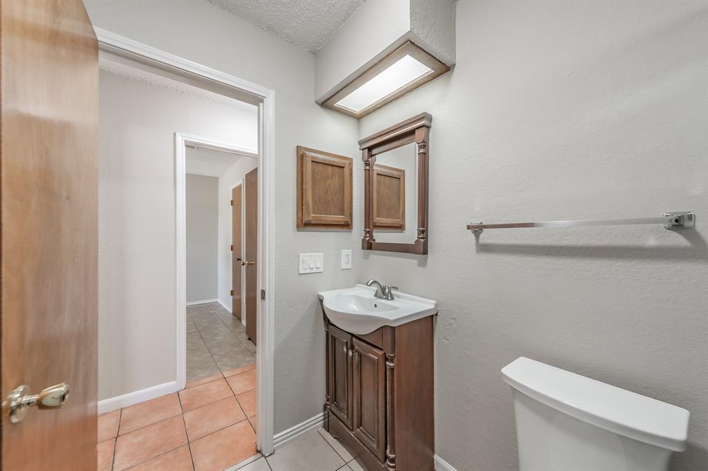 214 Kalmia Drive