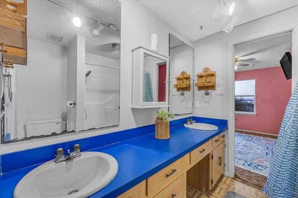 1106 Scenic Drive