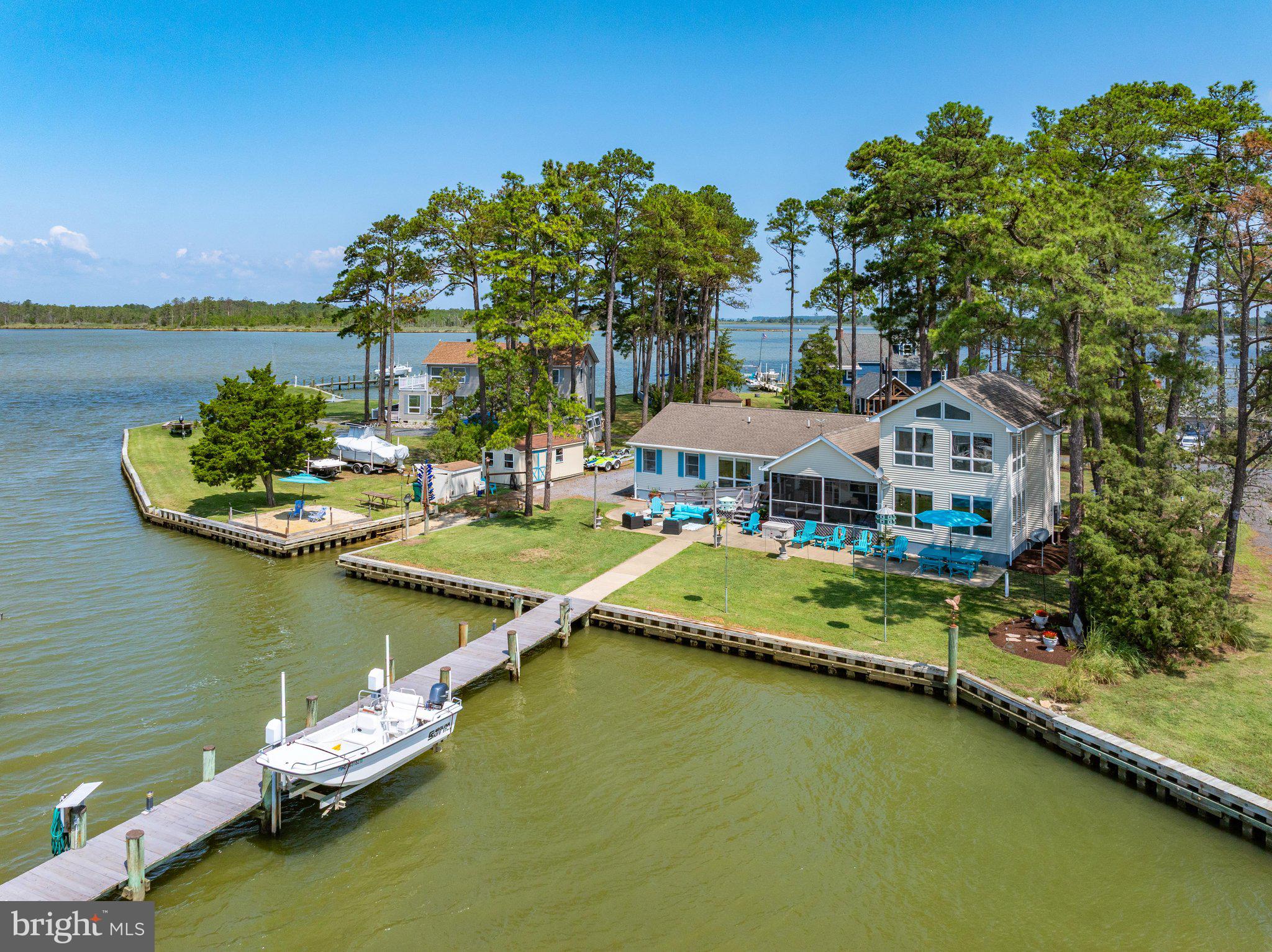 803 Seabreeze Road